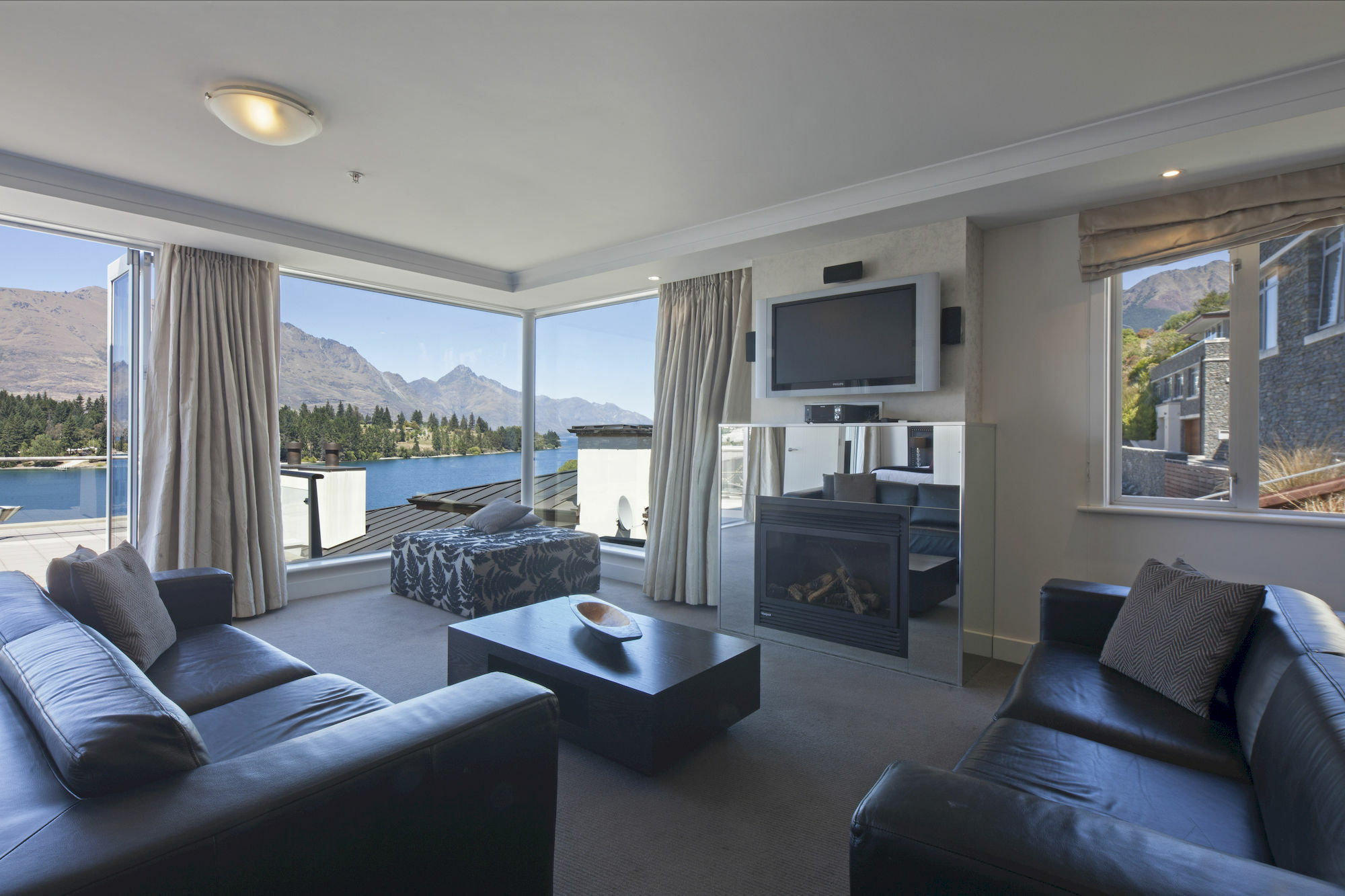 Luxury Lake Suites Queenstown Exteriör bild